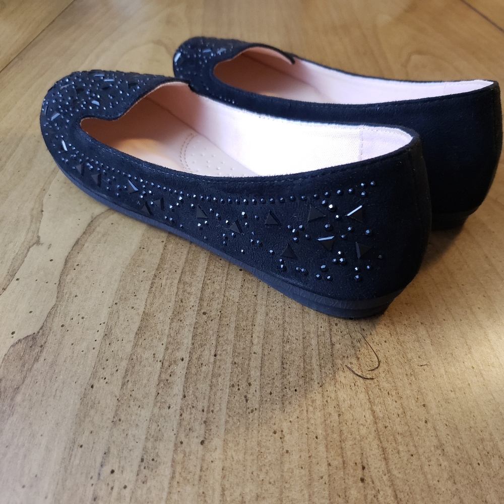 NWOT Forever Link Supple10k Velvet Slip-on Flats